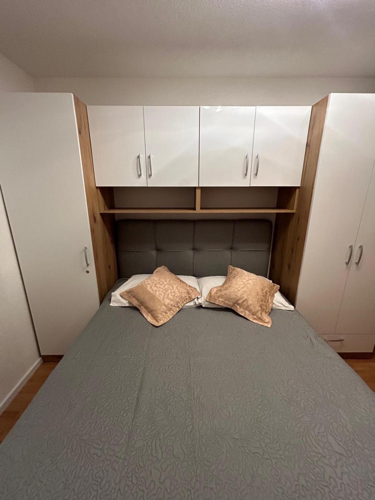 Apartment Lovre Topic Baška Voda المظهر الخارجي الصورة
