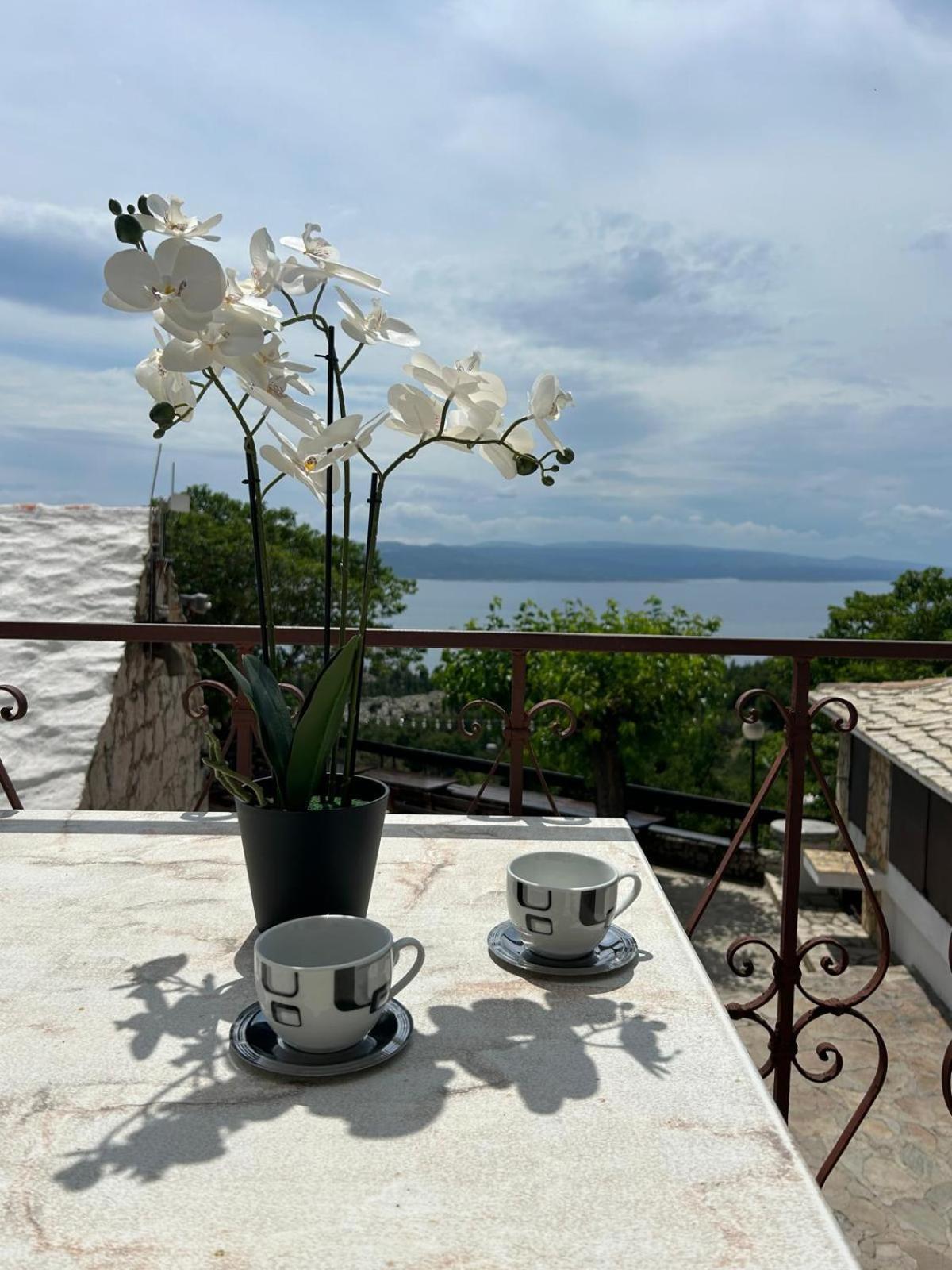 Apartment Lovre Topic Baška Voda المظهر الخارجي الصورة