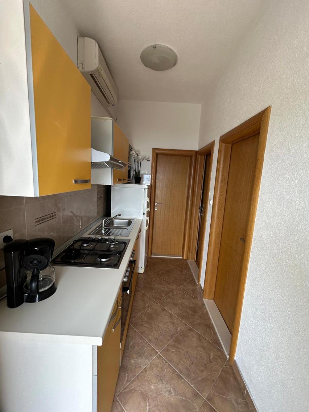 Apartment Lovre Topic Baška Voda المظهر الخارجي الصورة