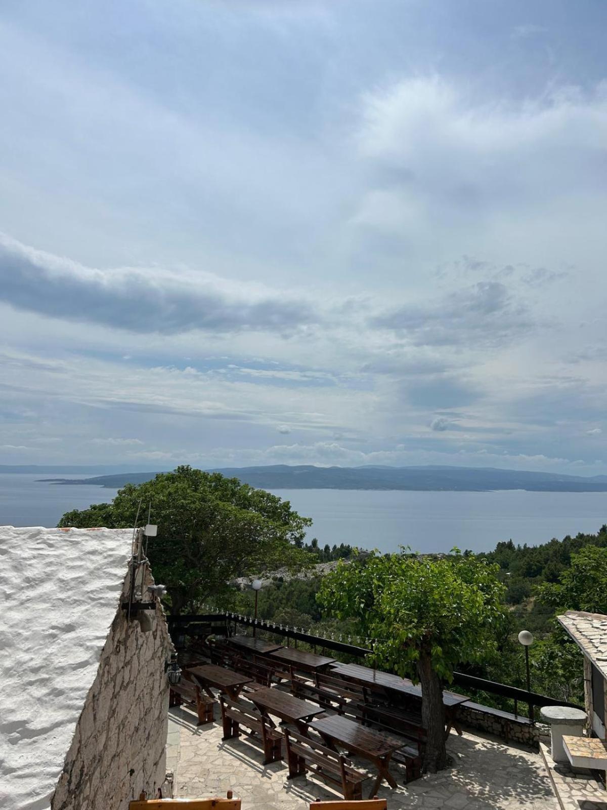 Apartment Lovre Topic Baška Voda المظهر الخارجي الصورة