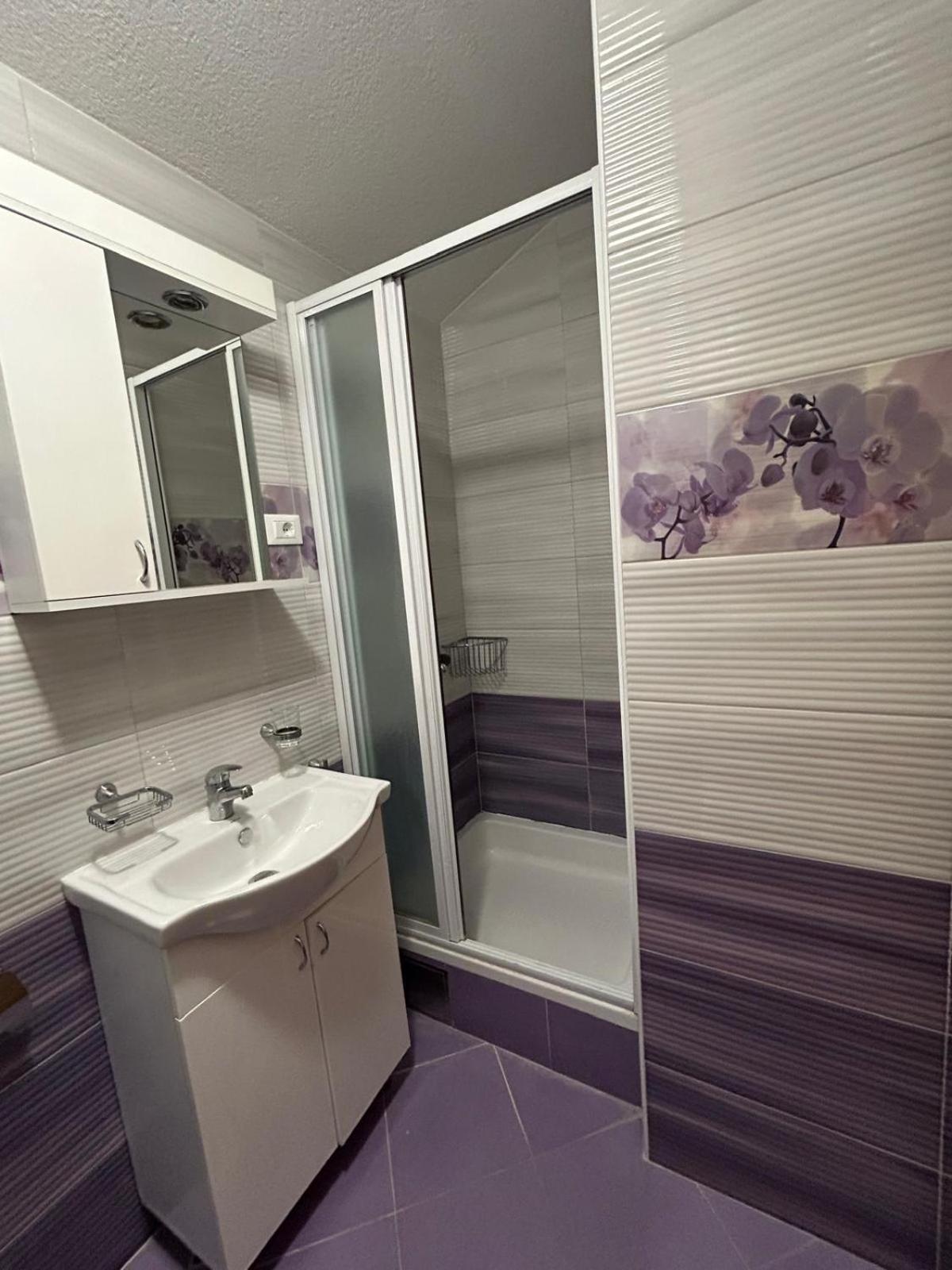 Apartment Lovre Topic Baška Voda المظهر الخارجي الصورة